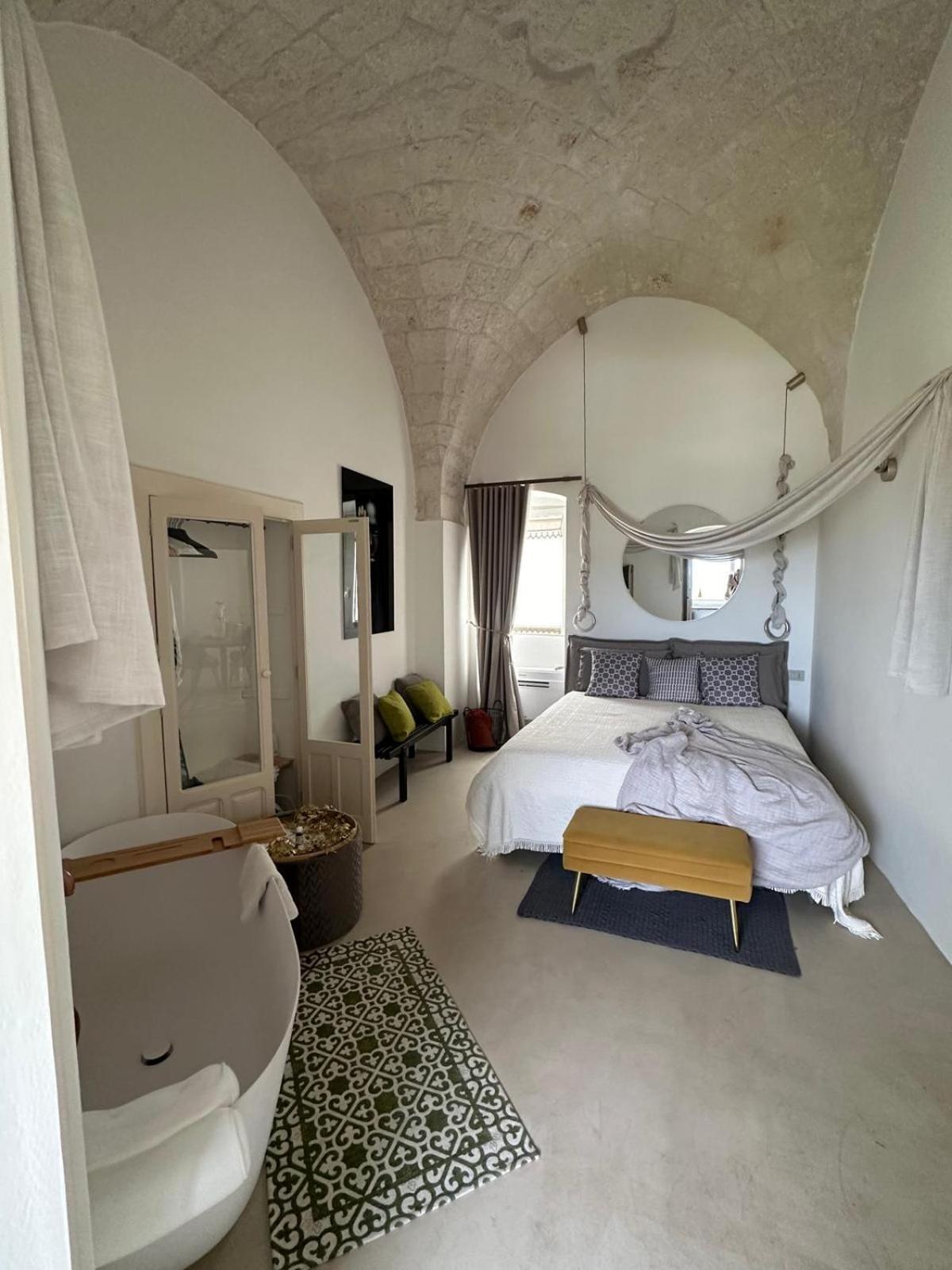 Suite Sami Charming Home Ostuni Exterior photo