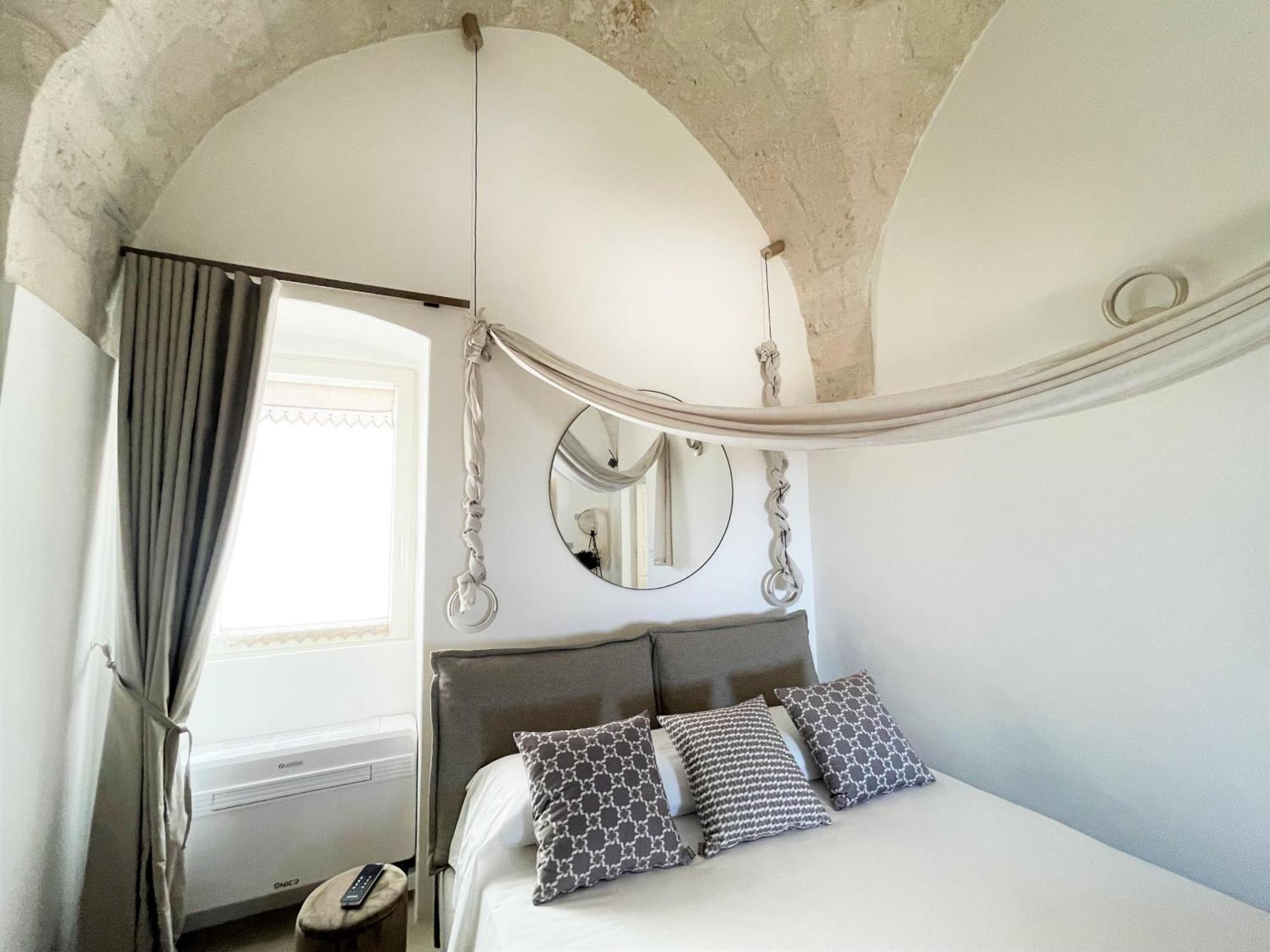 Suite Sami Charming Home Ostuni Exterior photo